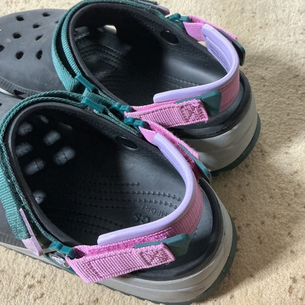Crocs Granola‎ Girl Classic Hiker Clog Black W 7 M 5 206772 Sawtooth Sole - Picture 3 of 8